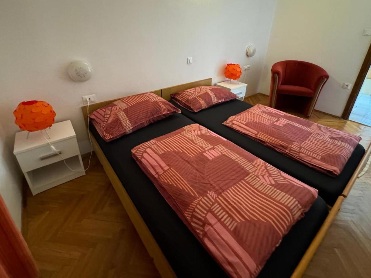 Apartment Halugica Kali Exteriör bild